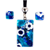 Pendant plus earrings